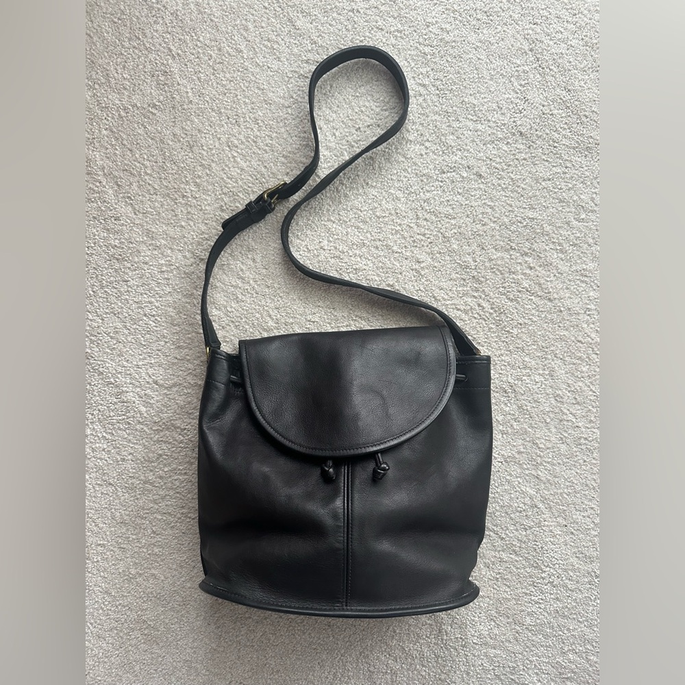 Vintage COACH Black Leather Shoulder Pouch Bag - Picture 2 of 11